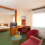Mercure Messe Hotel 4*