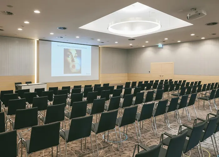 Mercure Messe&kongress Hotel 4*