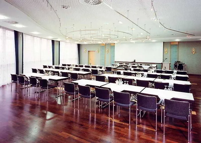 Mercure Messe&kongress Hotel 4*